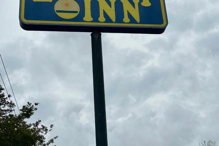 Photo of ECONOMY INN