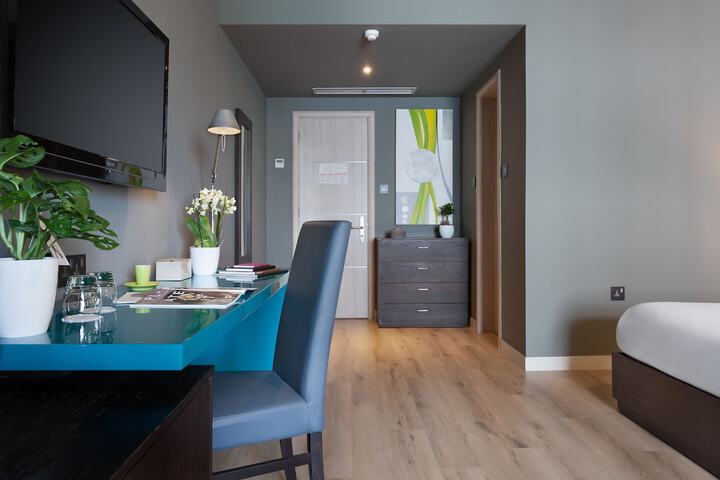 Room 15 of 49