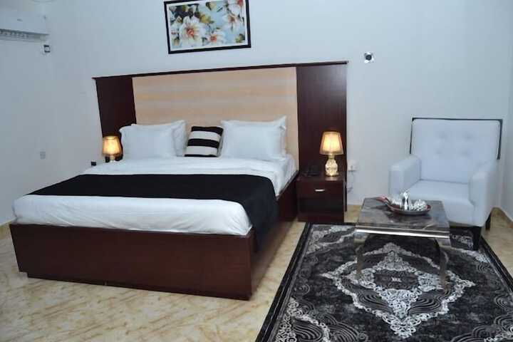 Room 7 of 49
