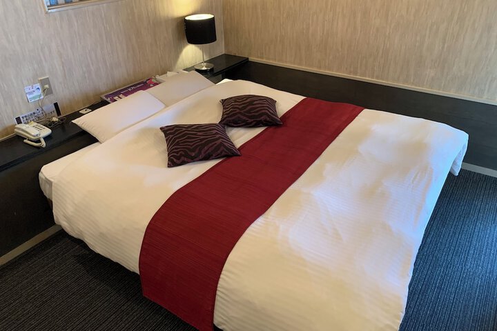 Room 10 of 21