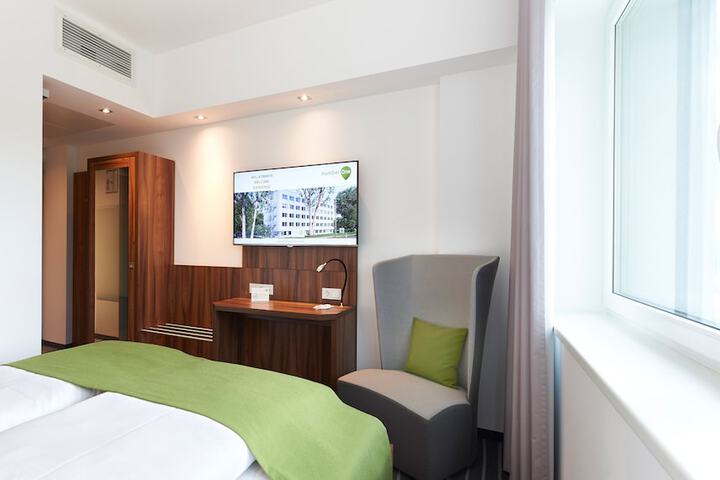 Room 4 of 44