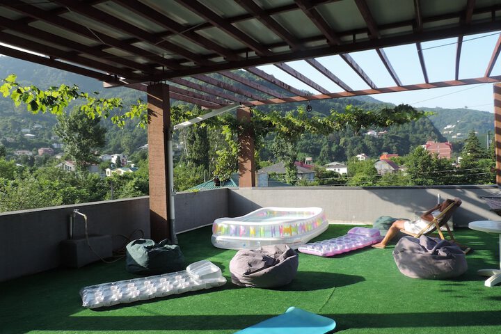 Sundeck 66 of 78