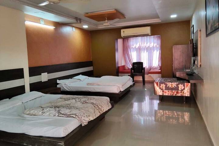 Room 65 of 124