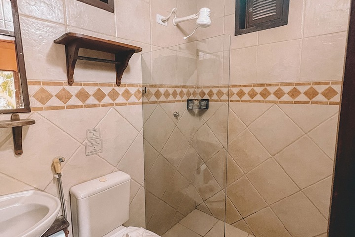 Room 100 of 124