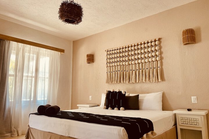 Room 32 of 81