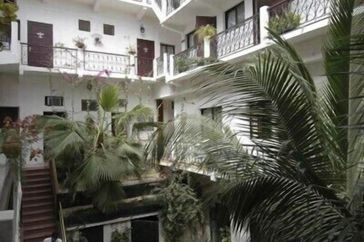 Hotel Exterior 25 of 25