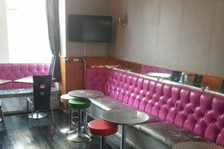 Lounge 121 of 149