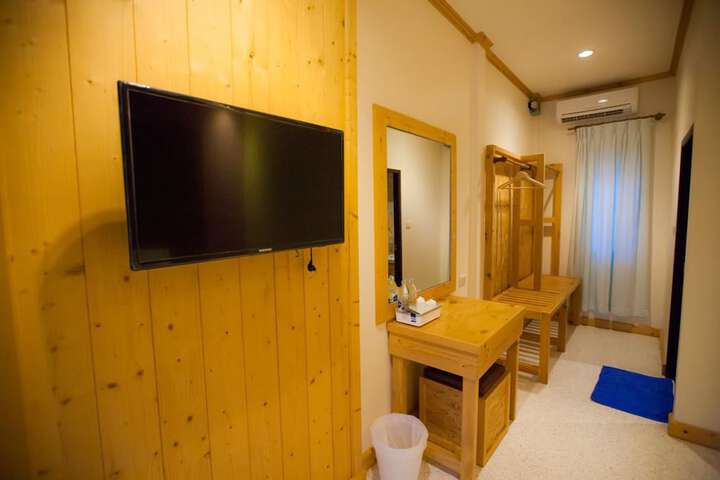 Room amenity