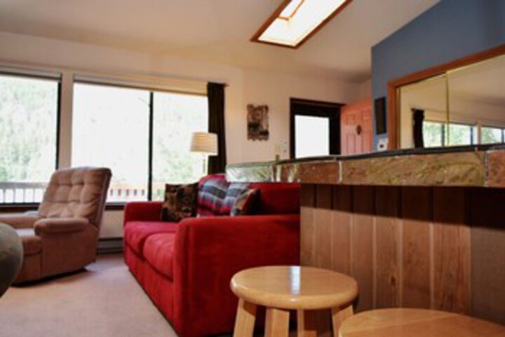 Room 9 of 26
