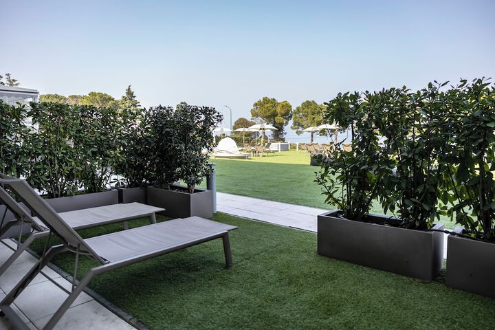 Terrace/Patio 42 of 86