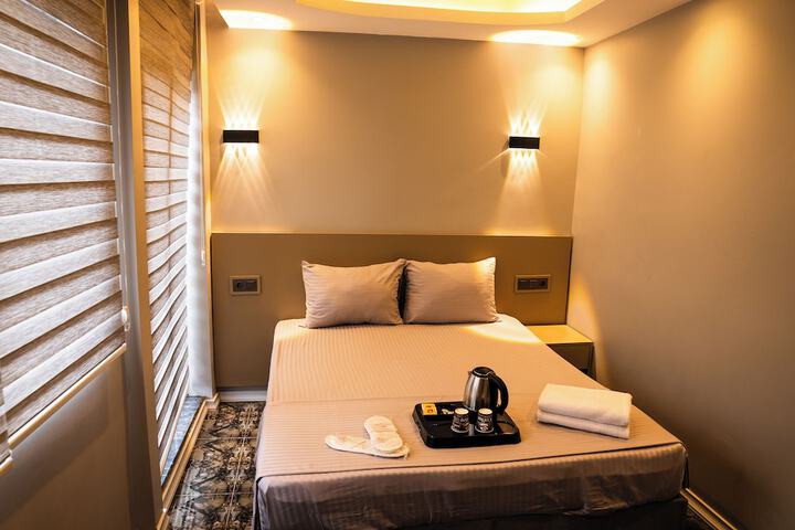 Room 3 of 31