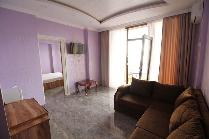Room 10 of 35