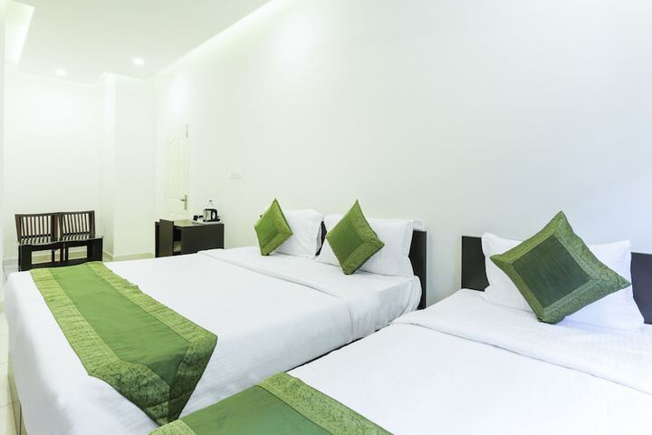 Room 4 of 23