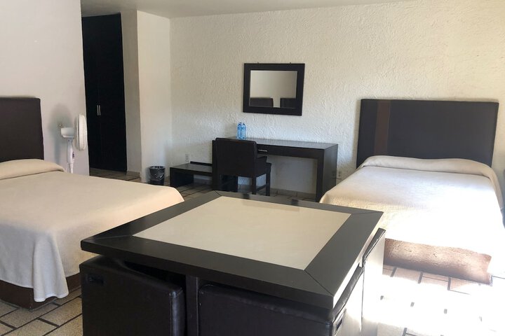 Room 6 of 21