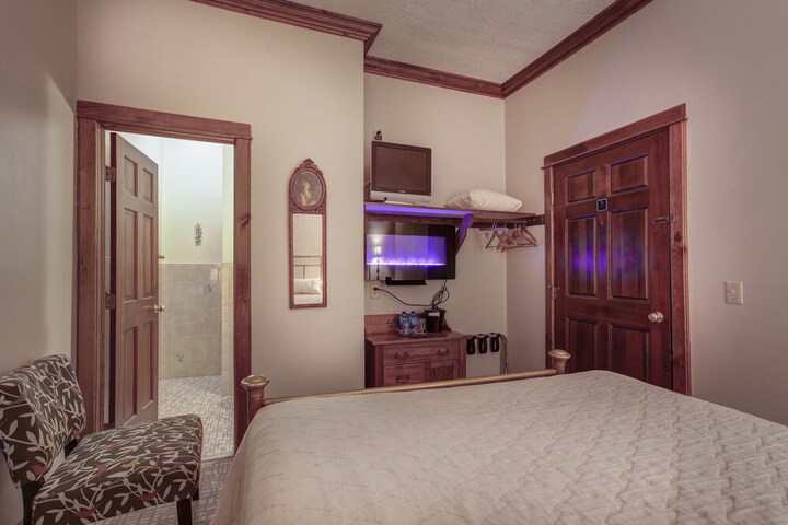 Room 14 of 52