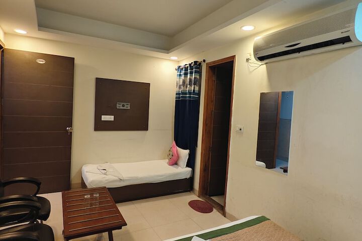 Room 29 of 51