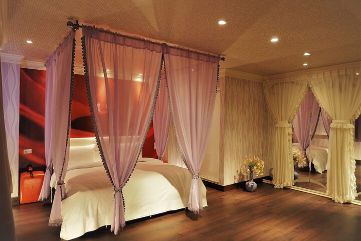 Room 14 of 45
