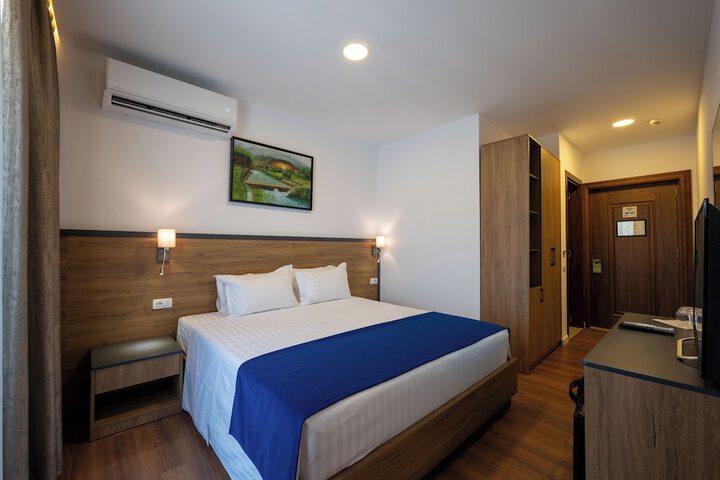 Room 14 of 75