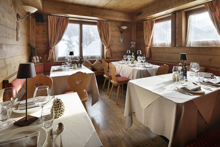 Dining 108 of 155