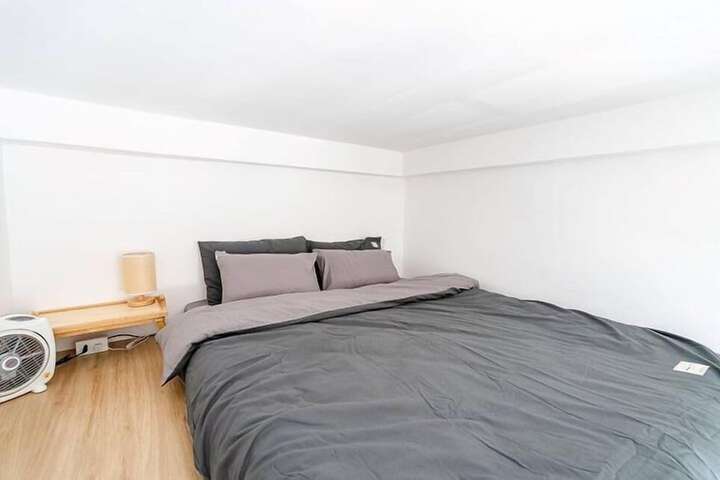 Room 21 of 29