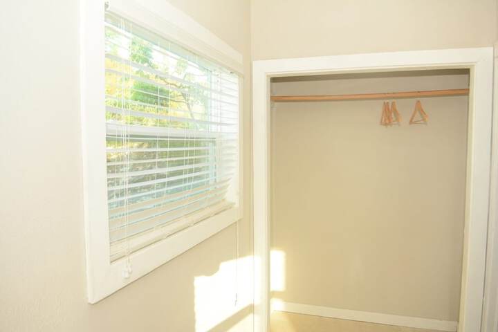 Room 12 of 42