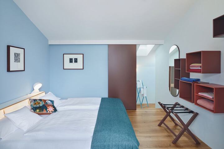 Room 57 of 169