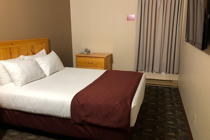 Room 13 of 69