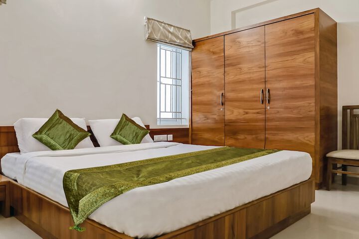 Room 6 of 23