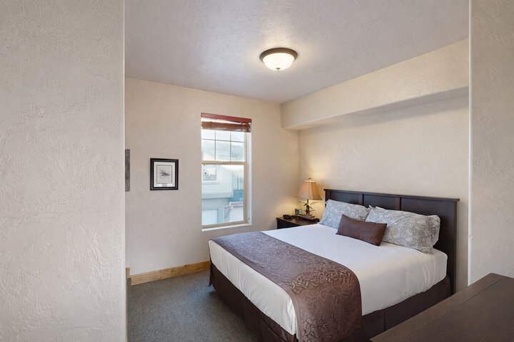 Room 6 of 55