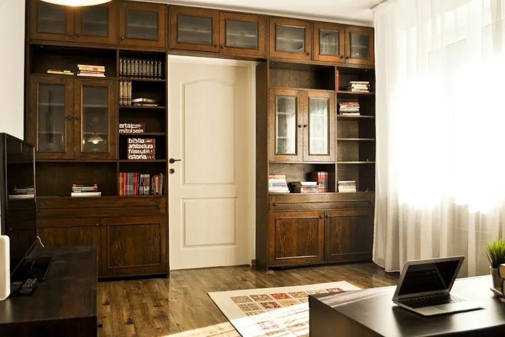 Room 2 of 9
