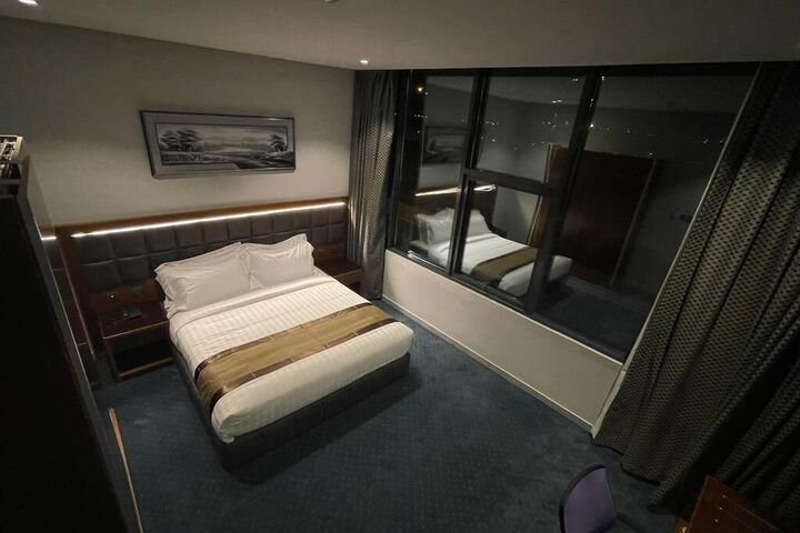 Room 20 of 25