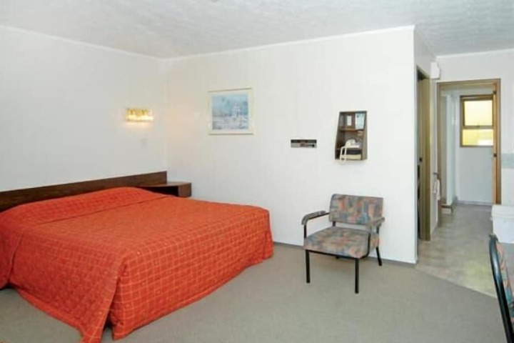 Room 14 of 48