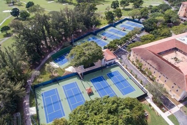 Tennis court