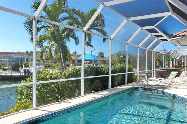 Pool 18 of 24