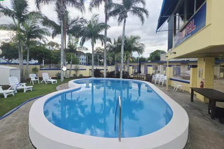 Pool 18 of 28