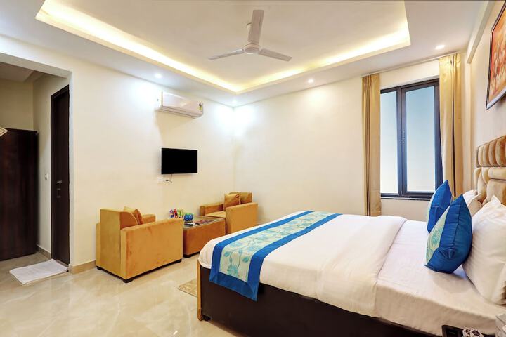 Room 14 of 43