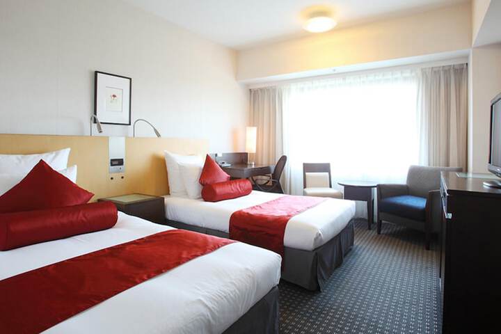 Room 17 of 156
