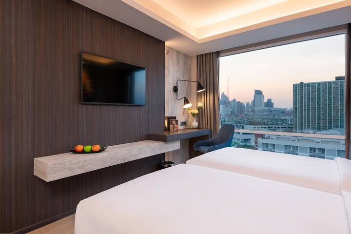 Room 74 of 190