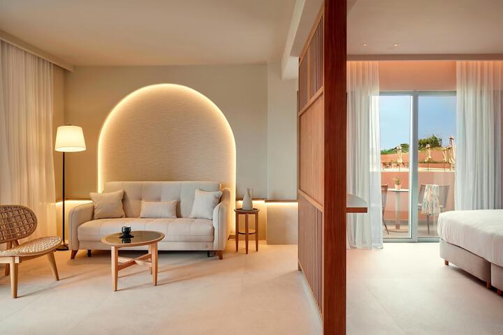 Room 100 of 183