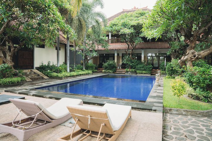Pool 157 of 176