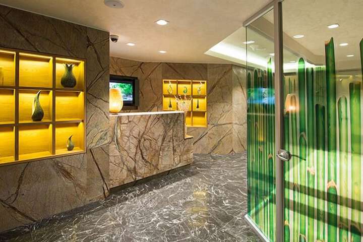 Hotel Interior 20 of 31