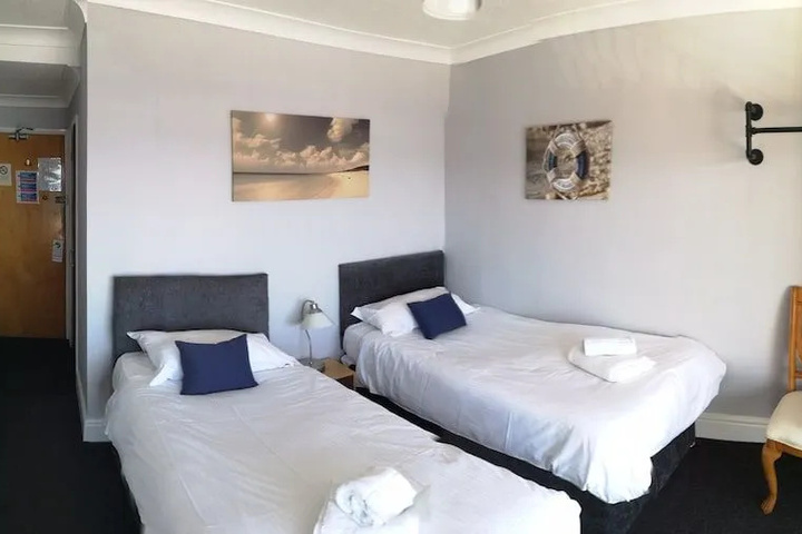 Room 5 of 23