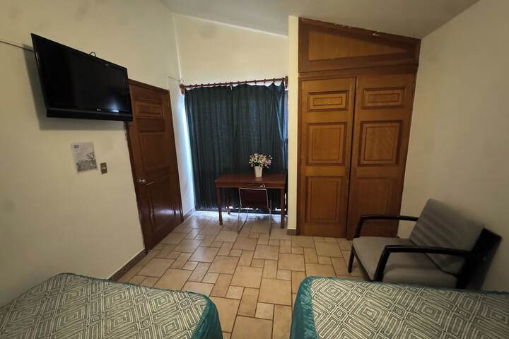Room 9 of 49