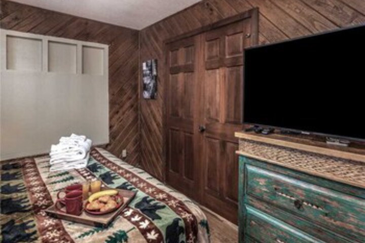 Room 37 of 38