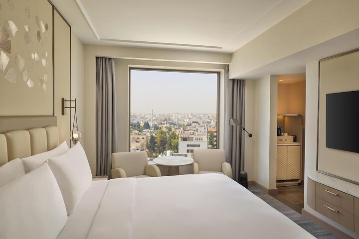 Room 57 of 231
