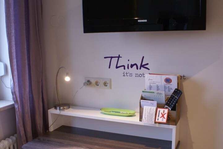 Room 17 of 51