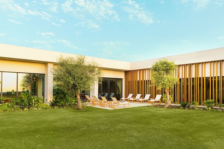 Sundeck 206 of 229