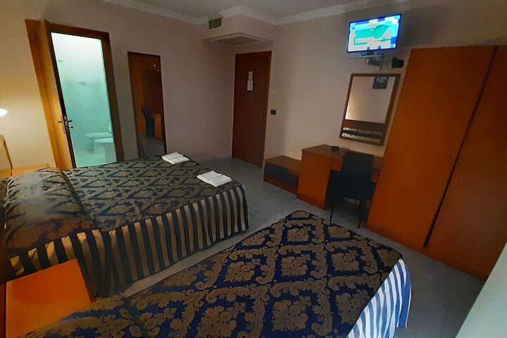 Room 46 of 53