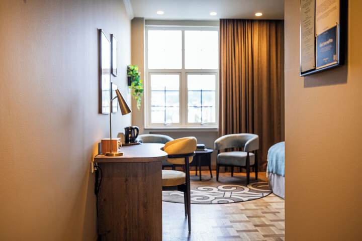 Room 30 of 123