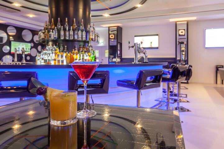 Lounge 175 of 211